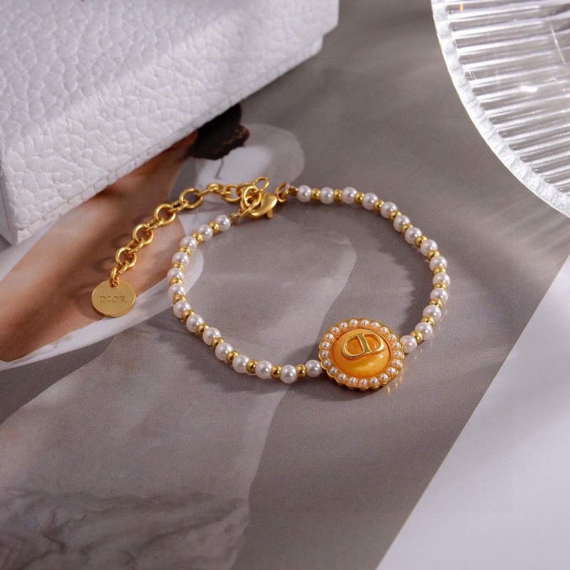 chr1st1an D10r necklaces